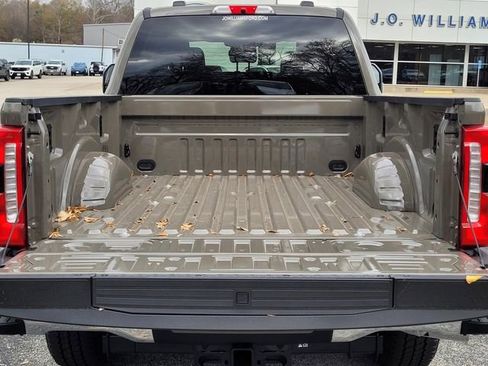 New 2026 Ford F250 Lariat w/ Chrome Package image 7