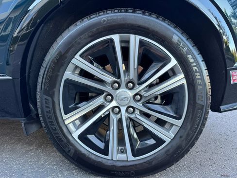 Used 2024 Cadillac Lyriq Luxury AWD/4WD image 16