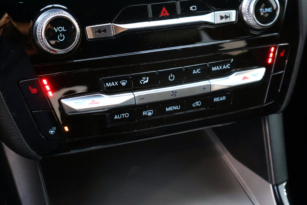 Used 2022 Ford Explorer ST-Line RWD image 23