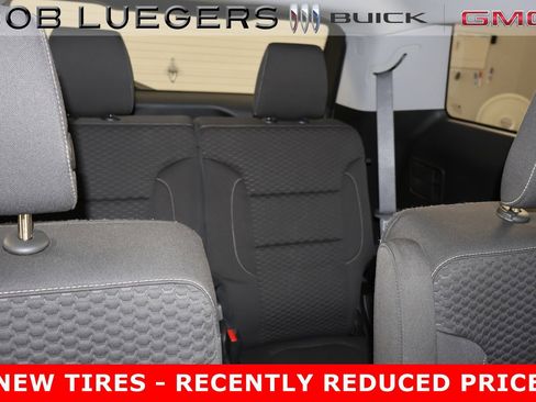 Used 2019 GMC Acadia SLE image 25