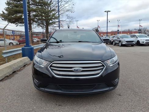 Certified 2018 Ford Taurus SEL w/ Equipment Group 201A image 2