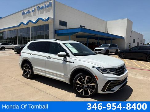 Used 2024 Volkswagen Tiguan SEL R-Line AWD/4WD image 1