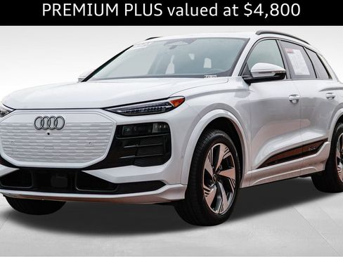 Certified 2025 Audi Q6 e-tron Premium Plus w/ Premium Plus image 3