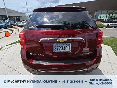 Used 2017 Chevrolet Equinox Premier w/ Enhanced Convenience Package AWD/4WD image 16