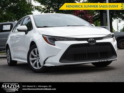 Used 2020 Toyota Corolla LE FWD image 1