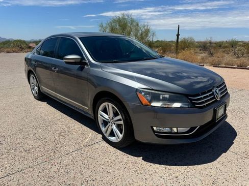 Used 2014 Volkswagen Passat TDI SE image 19