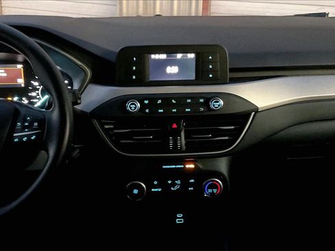 Used 2022 Ford Escape S image 6