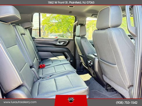 Used 2022 GMC Yukon XL SLT w/ SLT Luxury Package AWD/4WD image 36