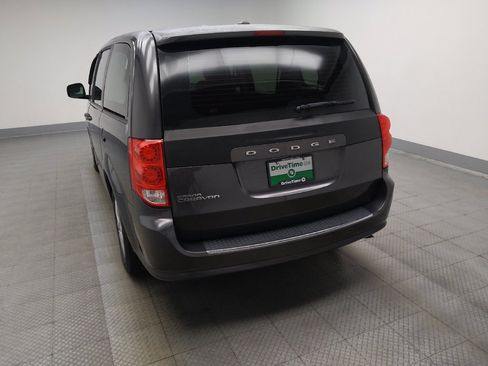 Used 2016 Dodge Grand Caravan American Value Package w/ UConnect Hands-Free Group FWD image 6