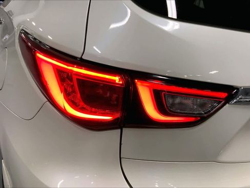 Used 2020 INFINITI QX60 Luxe w/ Essential Package image 27