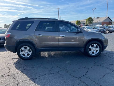 Used 2008 GMC Acadia SLE w/ Preferred Package FWD image 5