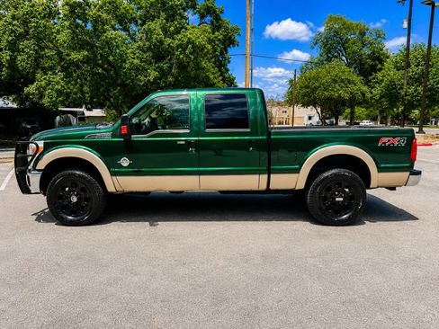 Used 2012 Ford F250 Lariat w/ Lariat Interior Pkg AWD/4WD image 8