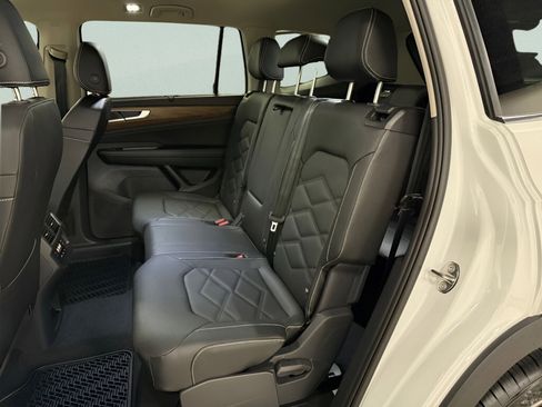 New 2026 Volkswagen Atlas SE image 19