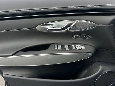 New 2025 Genesis Electrified GV70 Advanced w/ Prestige Package image 11