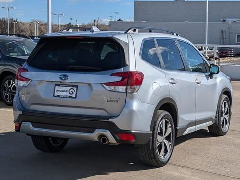 Used 2020 Subaru Forester Touring image 3