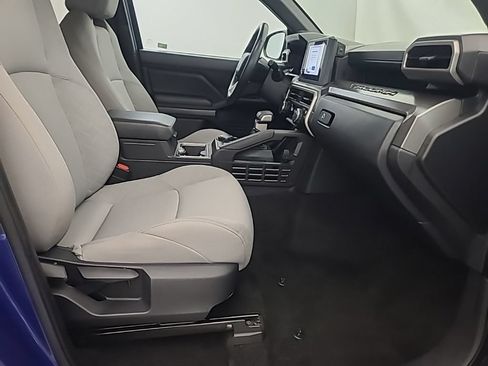 Used 2024 Toyota Tacoma SR5 AWD/4WD image 16
