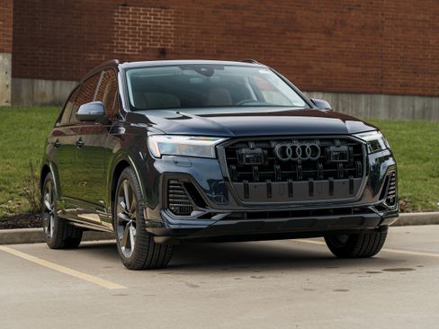 Used 2026 Audi Q7 3.0T Premium Plus w/ Premium Plus Package AWD/4WD image 1