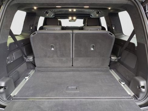 Used 2023 Rivian R1S Adventure image 20