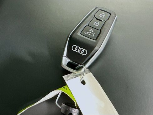 Used 2024 Audi RS Q8 AWD/4WD image 46