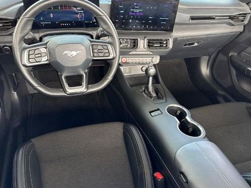 Used 2025 Ford Mustang Convertible RWD image 18