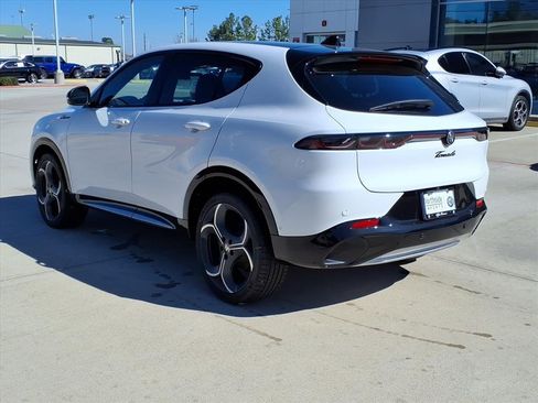 New 2026 Alfa Romeo Tonale w/ Active Assist Package image 9