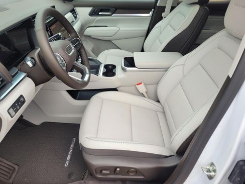 New 2026 GMC Terrain Denali AWD/4WD image 8