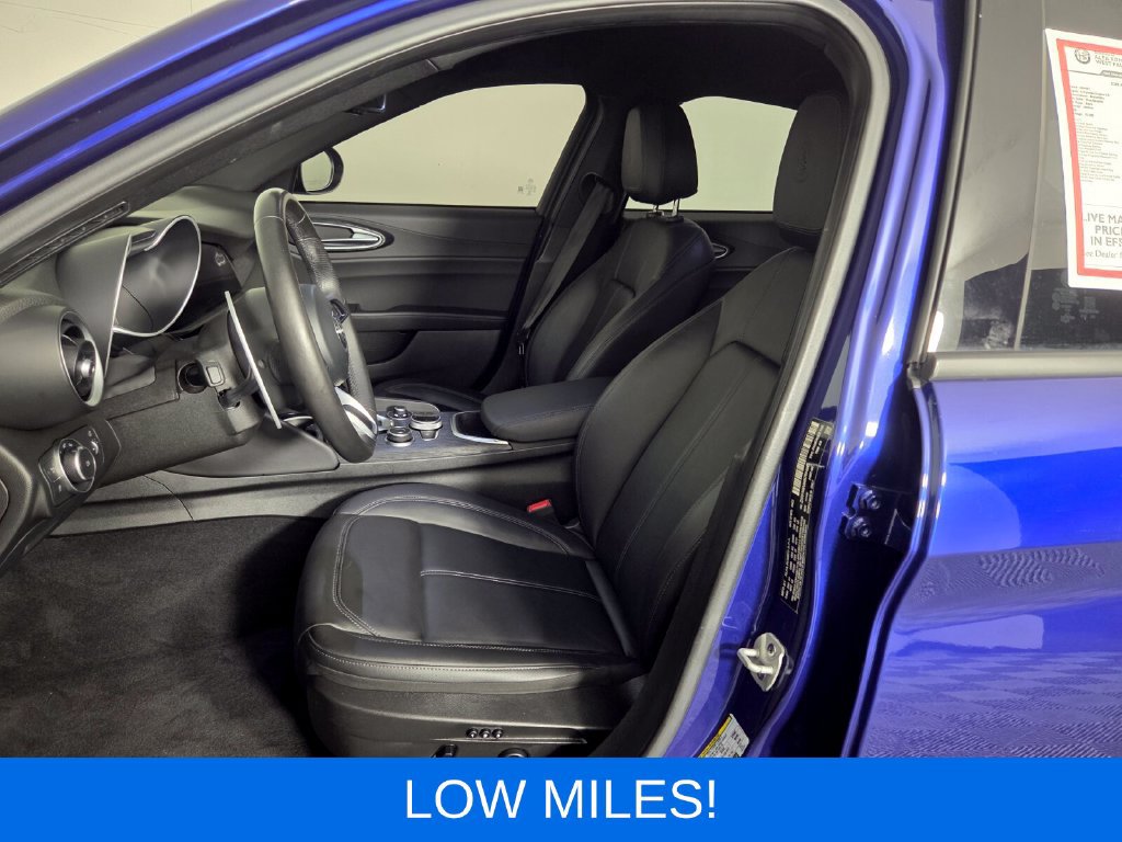 Used 2022 Alfa Romeo Giulia Sprint RWD image 9