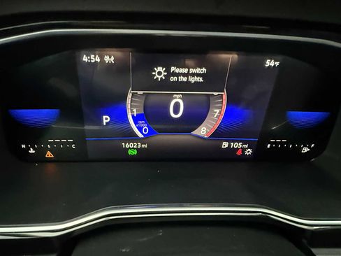 Certified 2023 Volkswagen Jetta SE w/ Panoramic Sunroof Package image 23