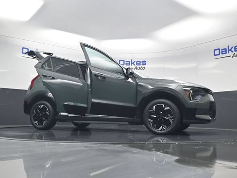 New 2026 Kia Niro Wind w/ Wind Preserve Package FWD image 61