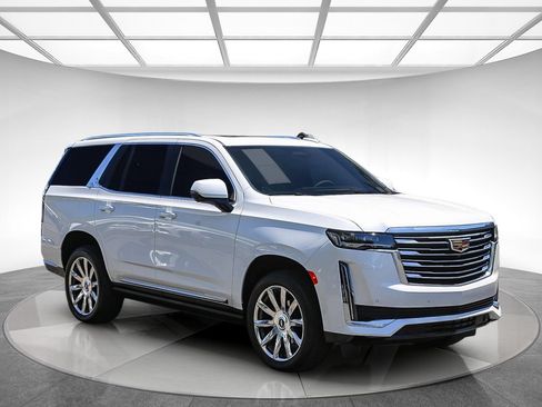 Used 2024 Cadillac Escalade Premium Luxury Platinum w/ LPO, Floor Liner Package AWD/4WD image 5