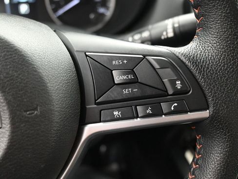 Used 2022 Nissan Versa SR w/ Convenience Package FWD image 25