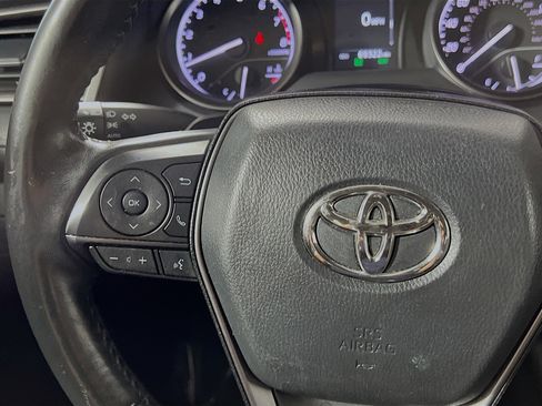 Used 2024 Toyota Camry SE w/ Convenience Package image 19
