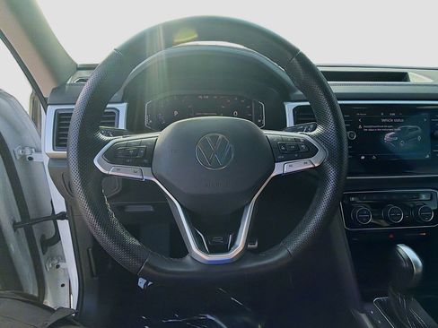 Used 2023 Volkswagen Atlas SEL R-Line image 10