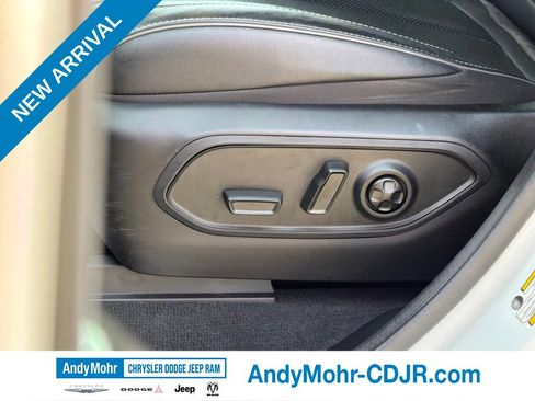 Used 2023 Jeep Grand Cherokee L Overland w/ Rear Seat Video Group I AWD/4WD image 15