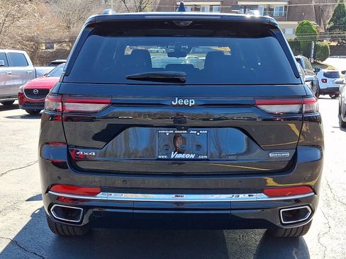 Certified 2022 Jeep Grand Cherokee Overland w/ Luxury Tech Group IV image 5