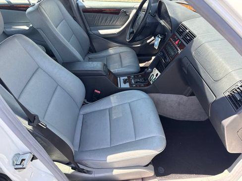 Used 1998 Mercedes-Benz C 280 Sedan image 11
