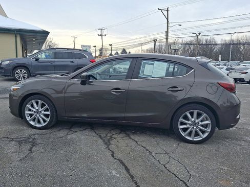 Used 2017 MAZDA MAZDA3 Grand Touring w/ Premium Equipment Package image 7