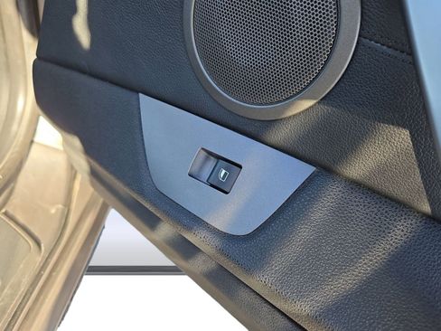 Used 2004 BMW Z4 3.0i image 29