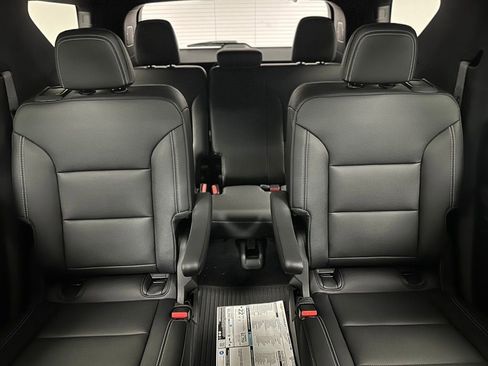 New 2026 Chevrolet Traverse LT w/ Enhanced Driving Package image 16