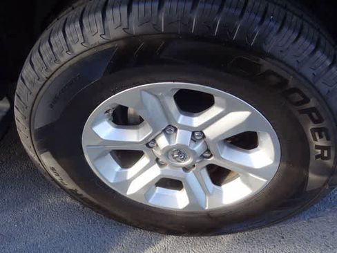 Used 2020 Toyota 4Runner SR5 Premium w/ Moonroof Package image 17