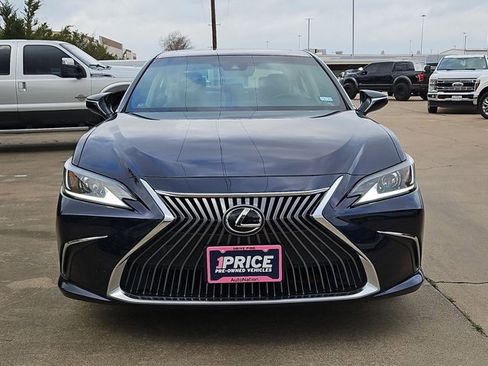 Used 2020 Lexus ES 350 w/ Premium Package image 2