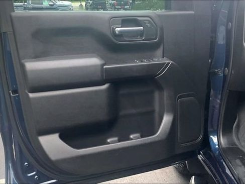 Used 2022 Chevrolet Silverado 1500 Custom AWD/4WD image 23