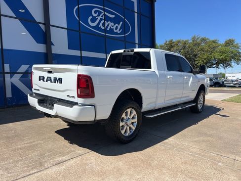 Used 2025 RAM 2500 Laramie w/ Sport Appearance Package image 8