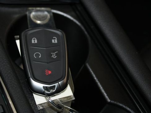 New 2026 Cadillac XT5 Luxury image 17