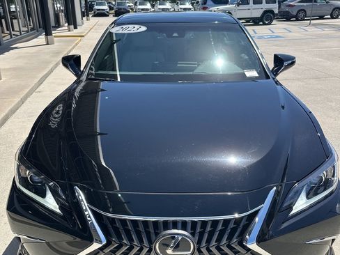 Used 2023 Lexus ES 350 w/ Premium Package image 3
