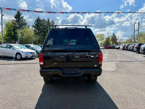 Used 2017 RAM 1500 Express w/ Black Ram 1500 Express Group image 4