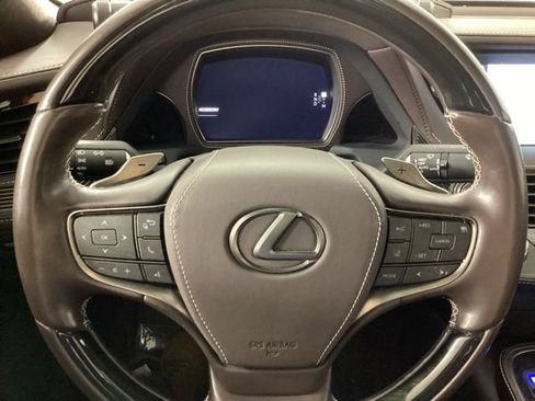 Used 2019 Lexus LS 500 w/ Interior Upgrade Package RWD image 15