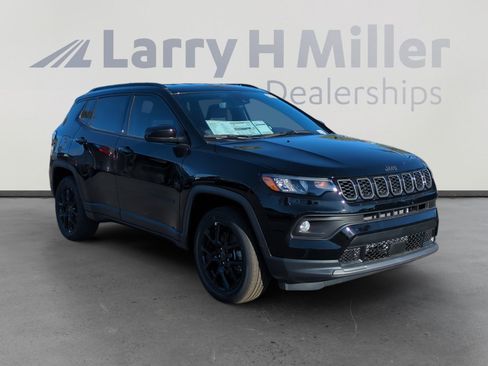 New 2026 Jeep Compass Latitude image 7