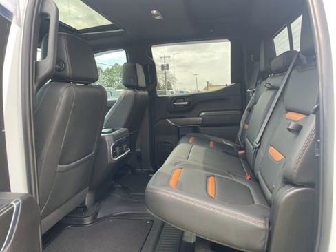 Used 2022 GMC Sierra 1500 AT4 w/ AT4 Premium Package image 15
