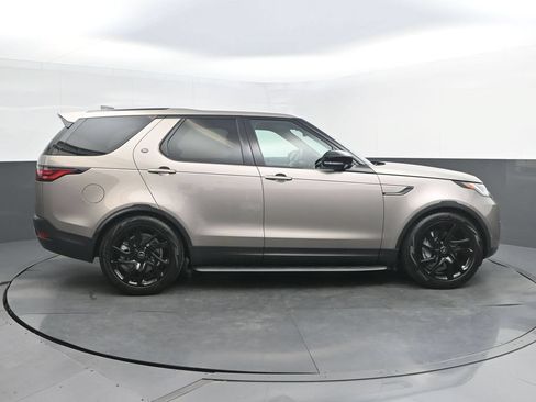 Used 2025 Land Rover Discovery S AWD/4WD image 8